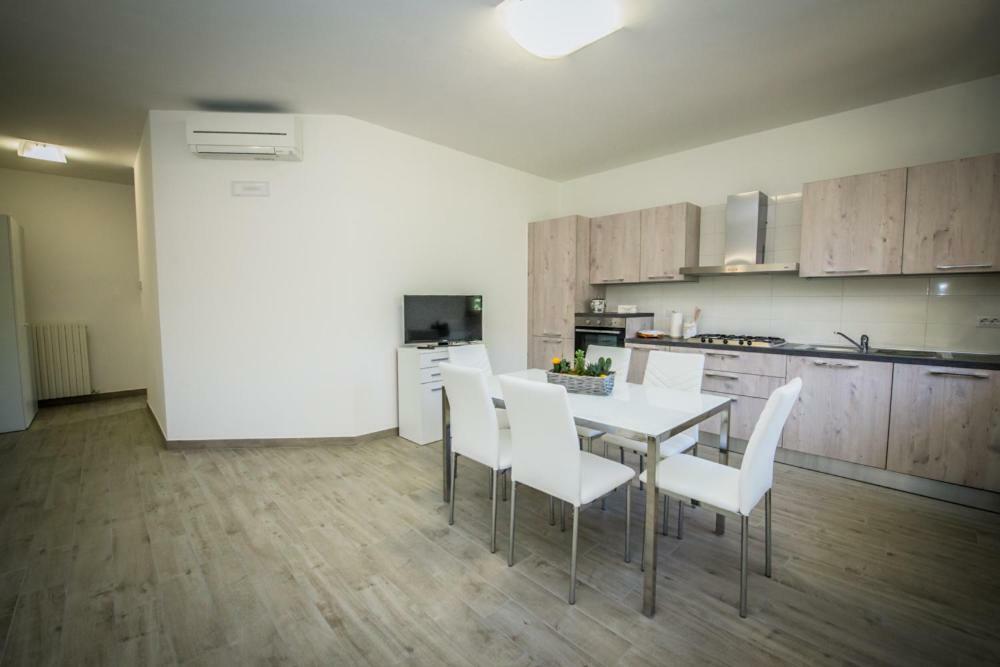 Appartamenti Vicino Al Mare Civitanova Marche Eksteriør billede